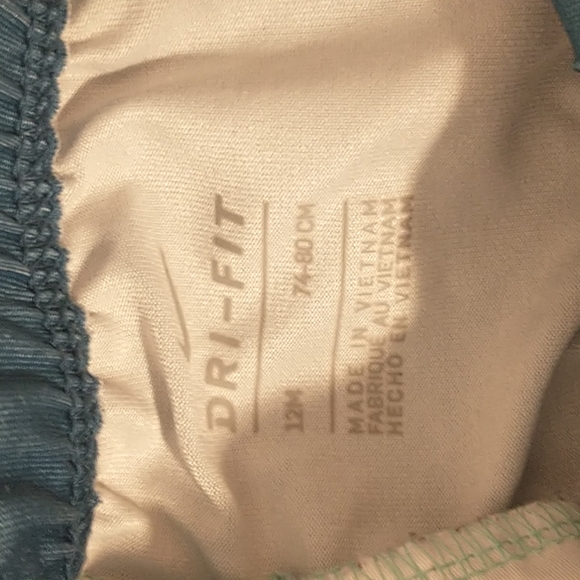 Nike two piece dri-fit baby outfit - Picture 5 of 5